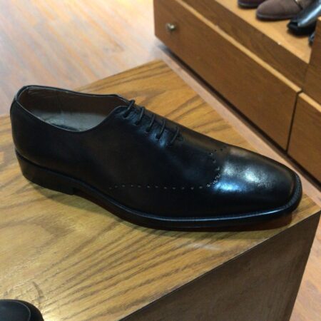 whole Cut Brouge Punch Shoe Black