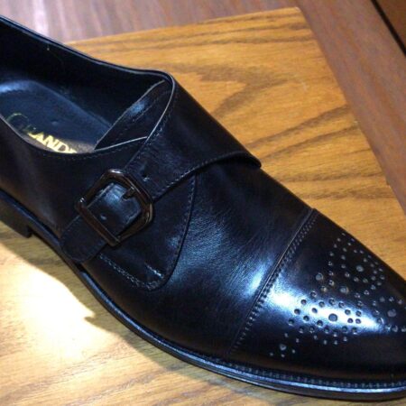 Single Buckle Cape toe Brouge Black